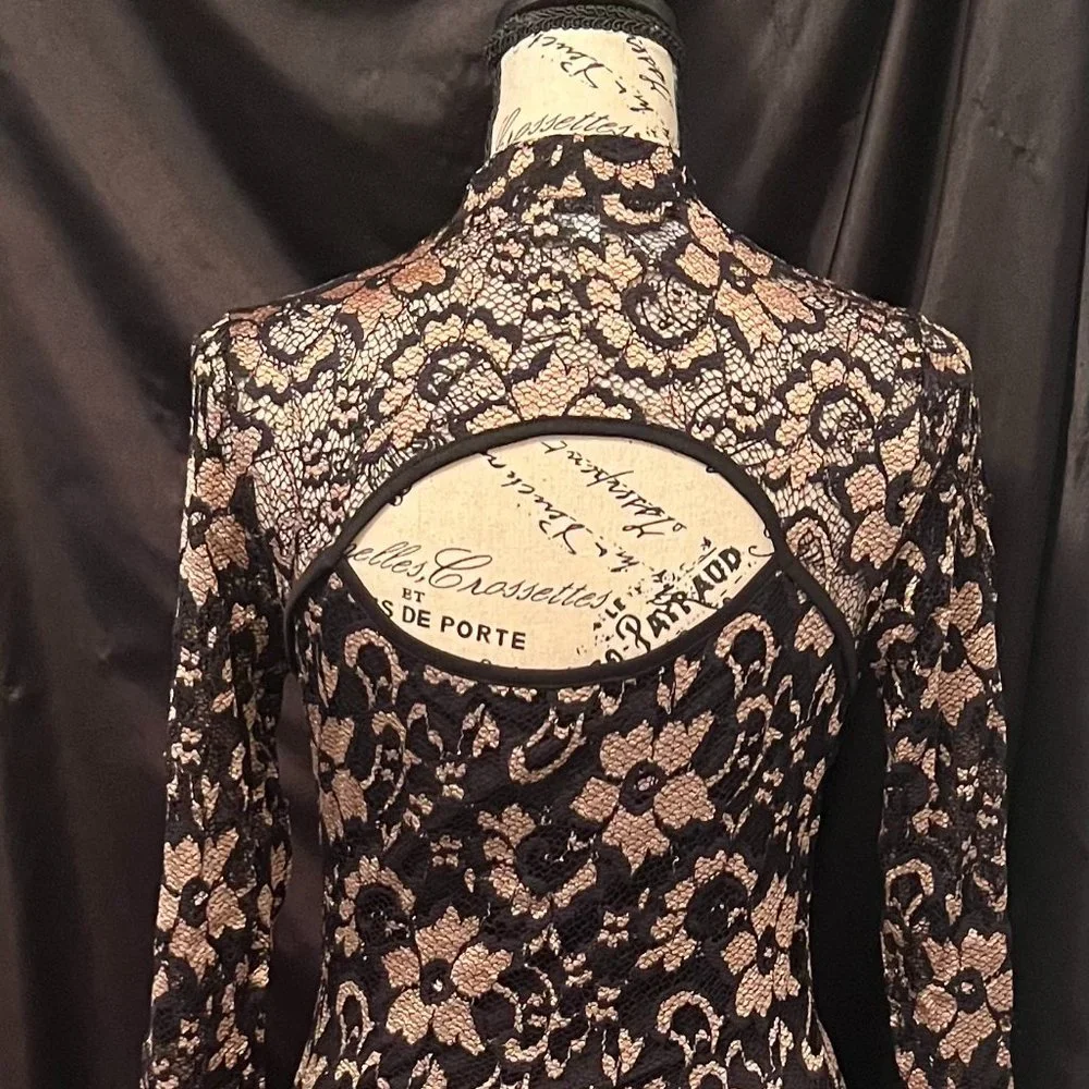 Dress - Picture 4 of 5